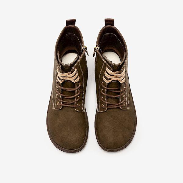 Barefoot Free Alask Mustang 