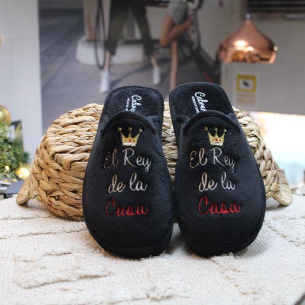 Zapatillas Rey de la Casa Cabrera 