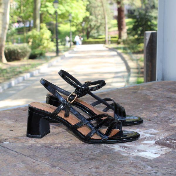 Sandalias Charol Tamaris 