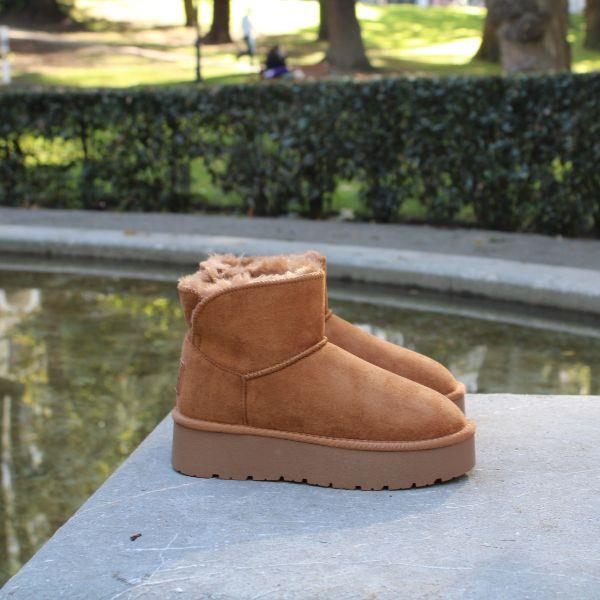 Botas Australianas Plataforma Xti 