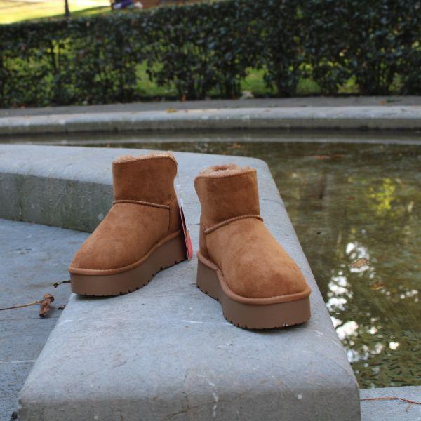 Botas Australianas Plataforma Xti 